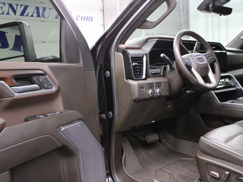 2024 GMC Sierra 2500HD 4x4 Crew Cab Denali Fond du Lac WI