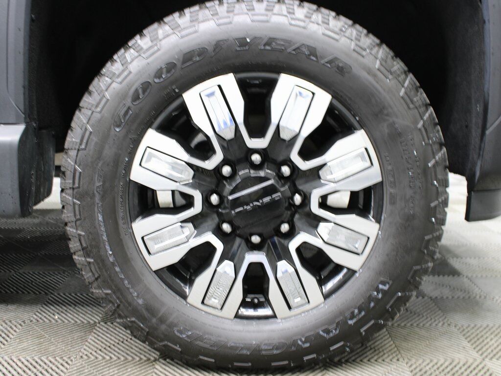 2024 GMC Sierra 2500HD 4x4 Crew Cab Denali Fond du Lac WI