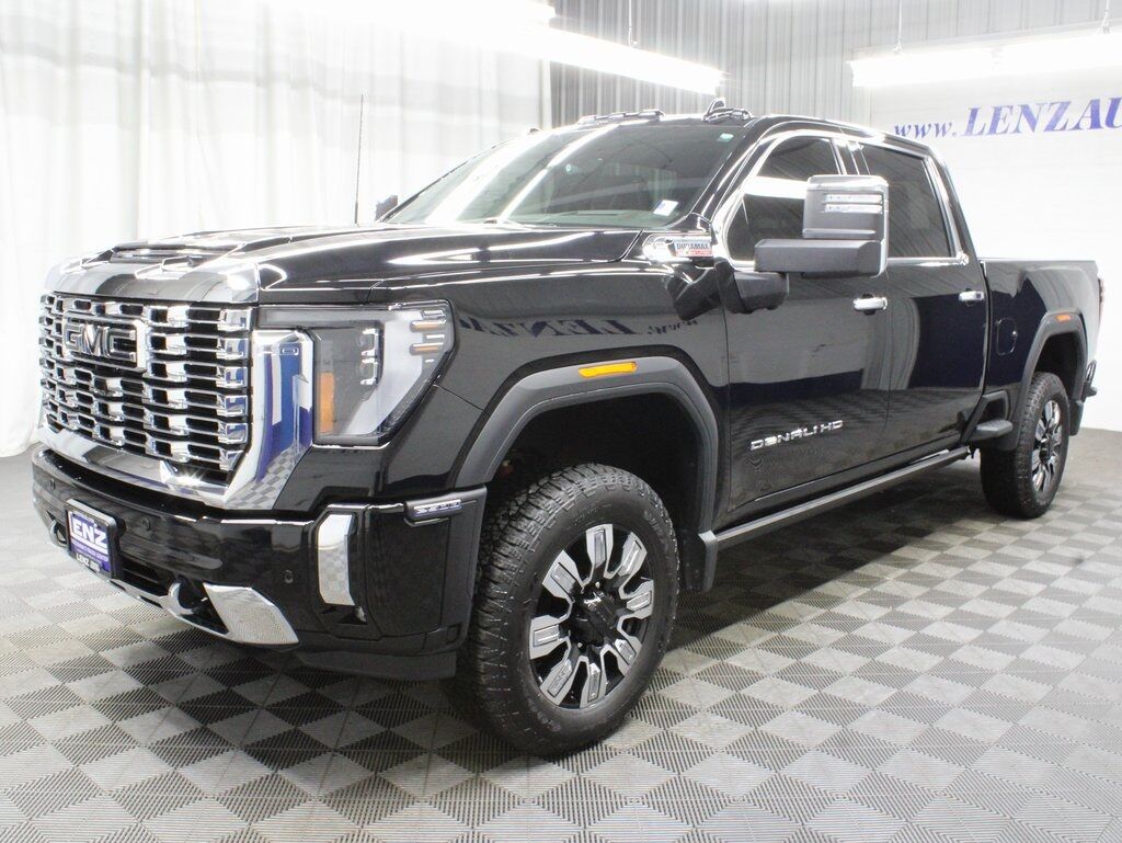 2024 GMC Sierra 2500HD 4x4 Crew Cab Denali Fond du Lac WI