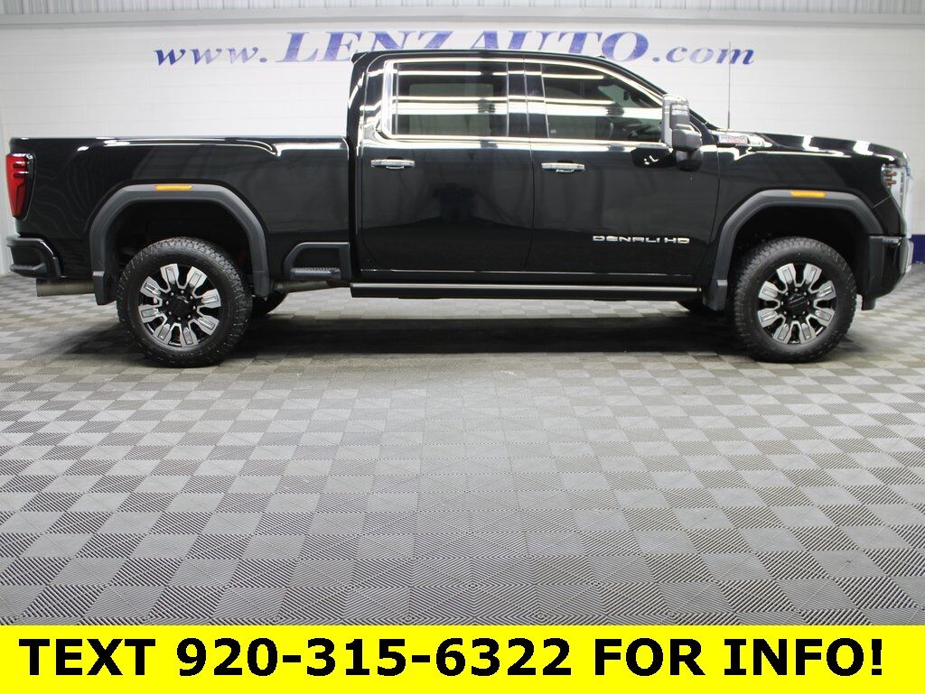 2024 GMC Sierra 2500HD 4x4 Crew Cab Denali Fond du Lac WI