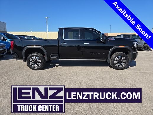 2024_GMC_Sierra 2500HD_4x4 Crew Cab Denali_ Fond du Lac WI