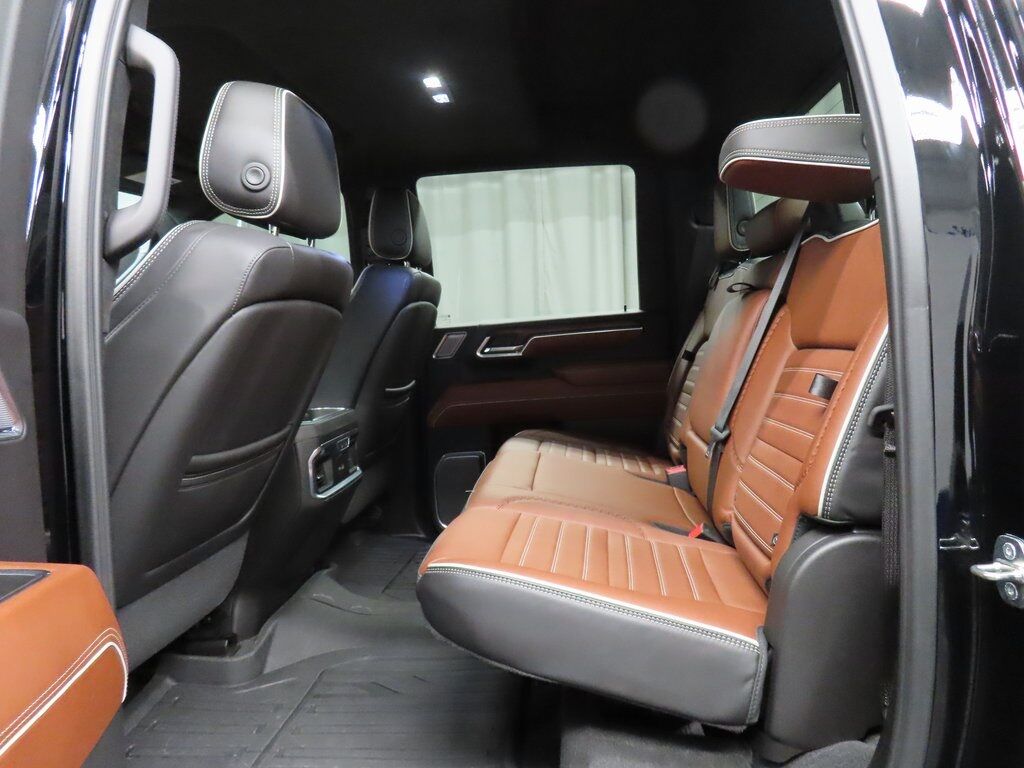 2024 GMC Sierra 2500HD 4x4 Crew Cab Denali Ultimate Fond du Lac WI