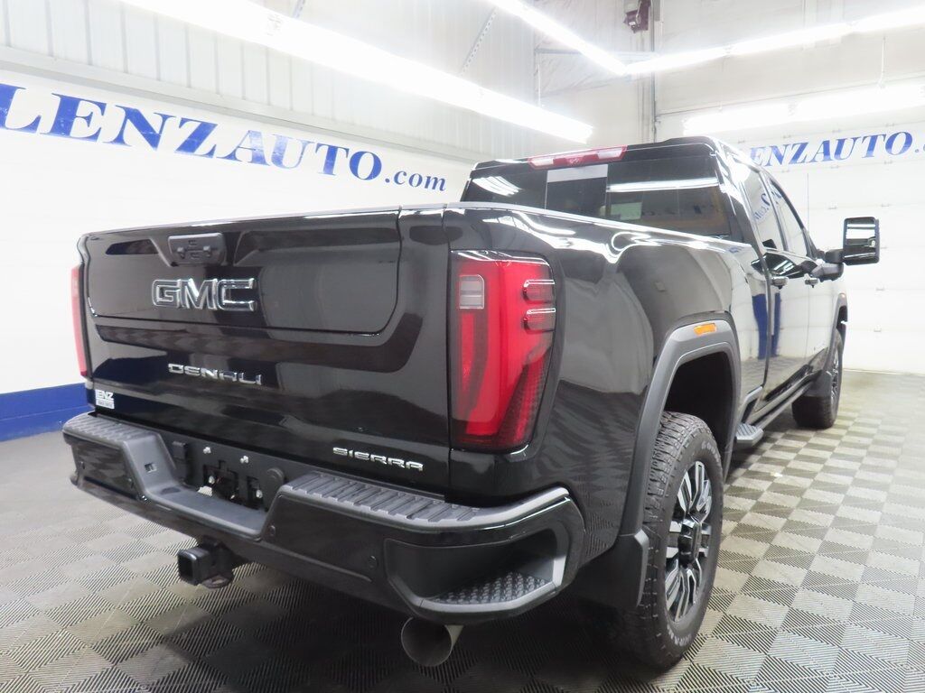 2024 GMC Sierra 2500HD 4x4 Crew Cab Denali Ultimate Fond du Lac WI