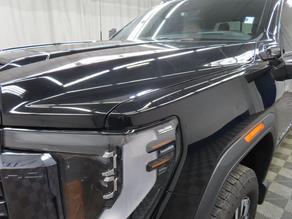 2024 GMC Sierra 2500HD 4x4 Crew Cab Denali Ultimate Fond du Lac WI