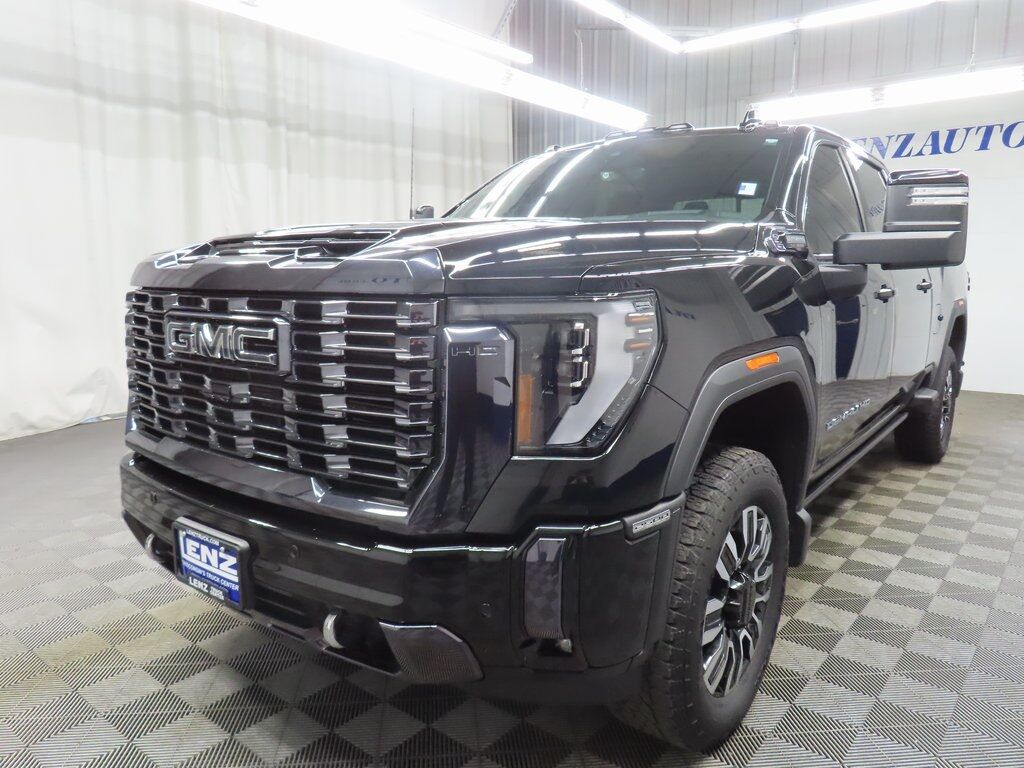 2024 GMC Sierra 2500HD 4x4 Crew Cab Denali Ultimate Fond du Lac WI