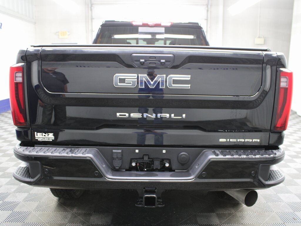 2024 GMC Sierra 2500HD 4x4 Crew Cab Denali Ultimate Fond du Lac WI