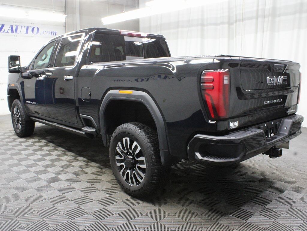 2024 GMC Sierra 2500HD 4x4 Crew Cab Denali Ultimate Fond du Lac WI