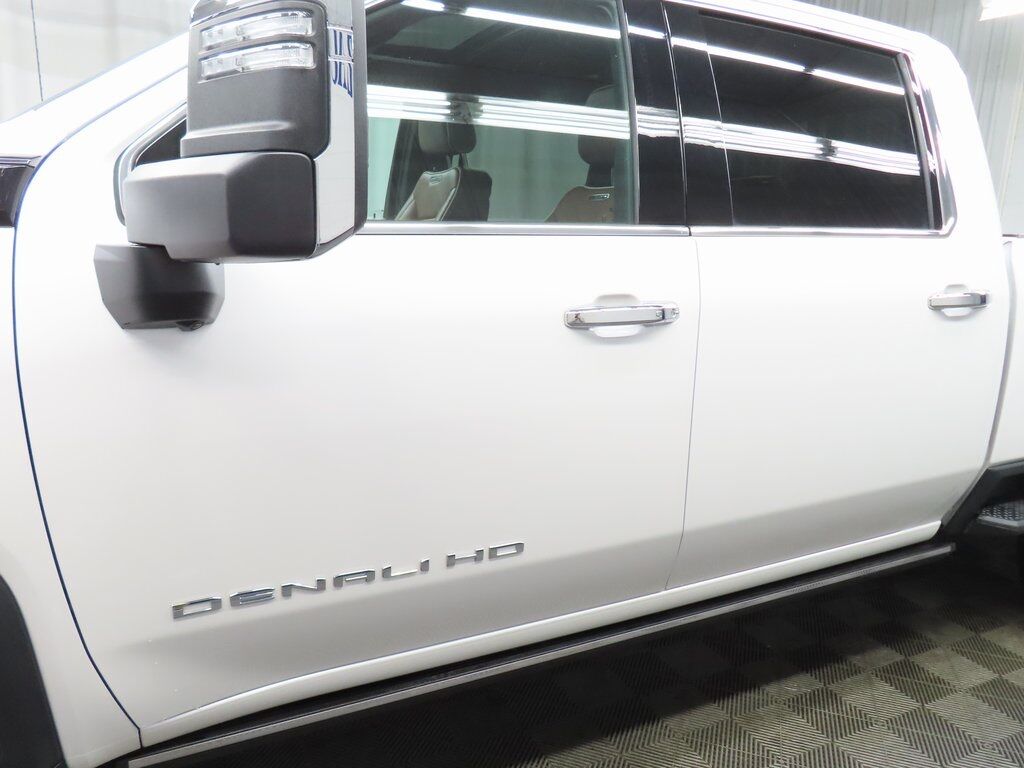 2024 GMC Sierra 2500HD 4x4 Crew Cab Denali Ultimate Fond du Lac WI