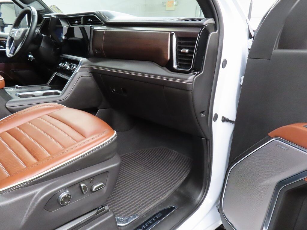 2024 GMC Sierra 2500HD 4x4 Crew Cab Denali Ultimate Fond du Lac WI