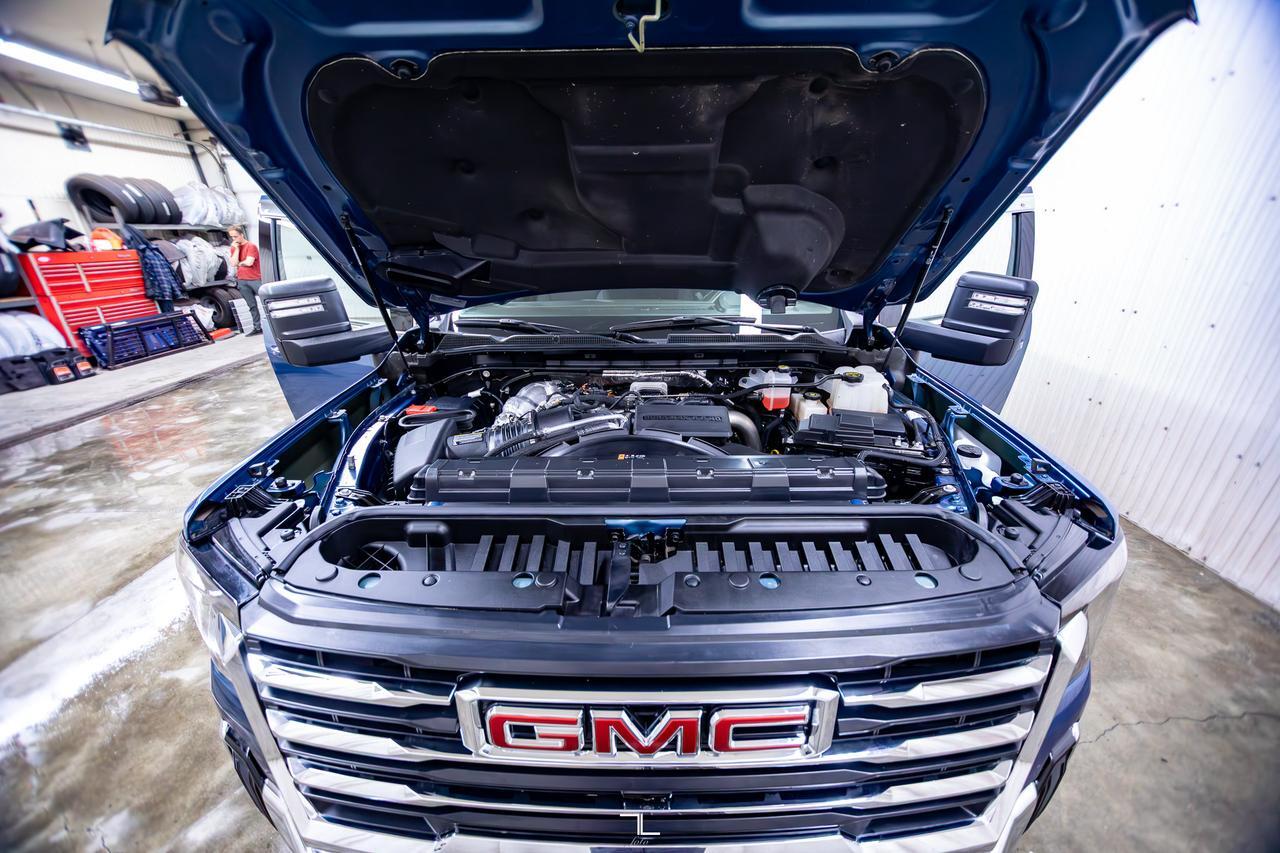 2024 GMC Sierra 2500HD 4x4 Crew Cab SLE X31 Diesel PSeat BCam Red Deer AB