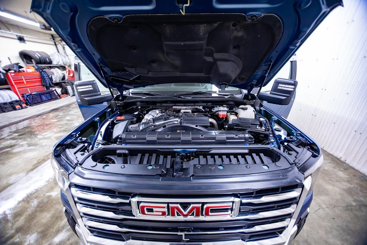 2024 GMC Sierra 2500HD 4x4 Crew Cab SLE X31 Diesel PSeat BCam Red Deer AB
