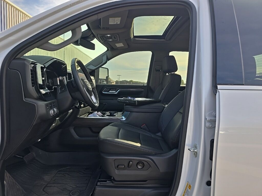 2024 GMC Sierra 2500HD 4x4 Crew Cab SLT Fond du Lac WI