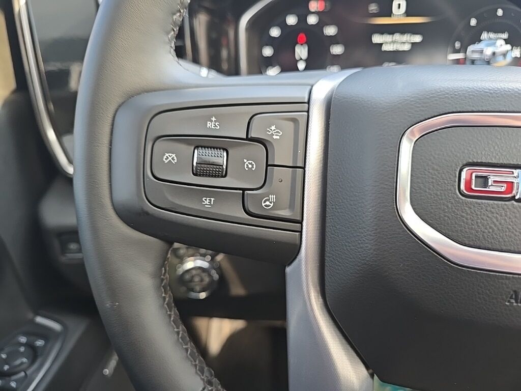 2024 GMC Sierra 2500HD 4x4 Crew Cab SLT Fond du Lac WI