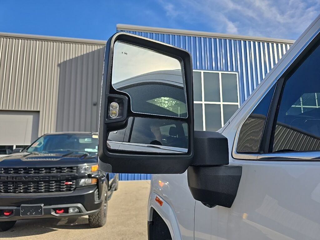 2024 GMC Sierra 2500HD 4x4 Crew Cab SLT Fond du Lac WI