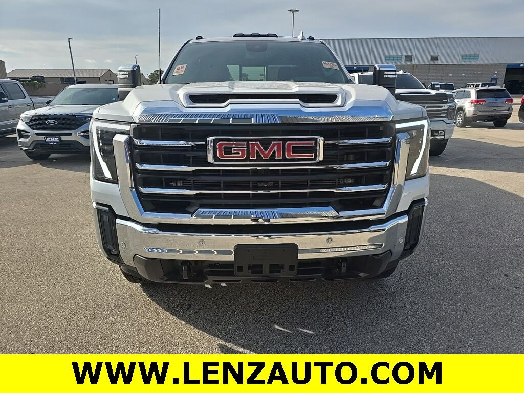 2024 GMC Sierra 2500HD 4x4 Crew Cab SLT Fond du Lac WI
