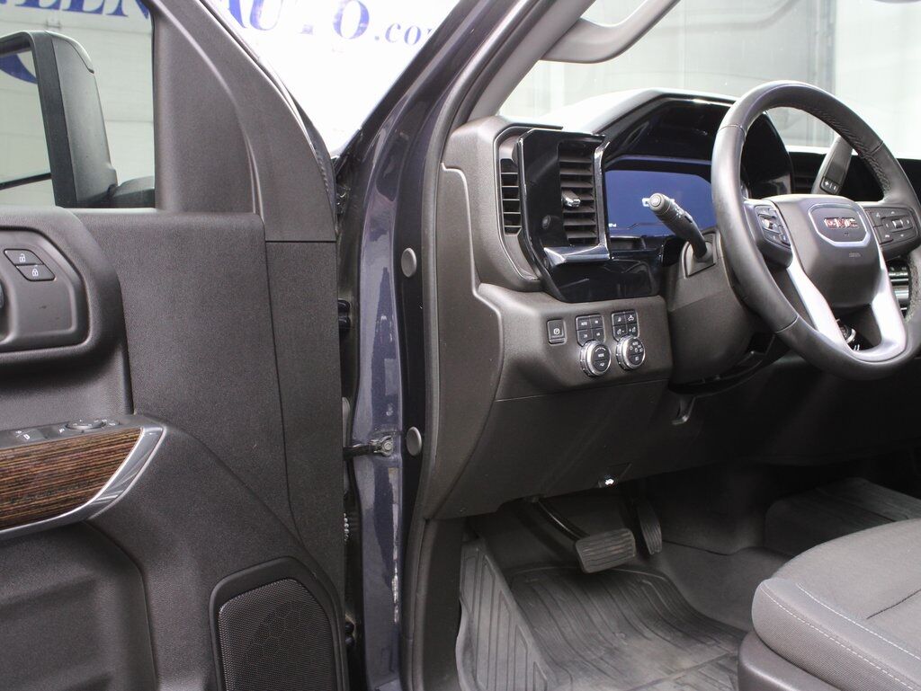 2024 GMC Sierra 2500HD 4x4 Regular Cab SLE Fond du Lac WI