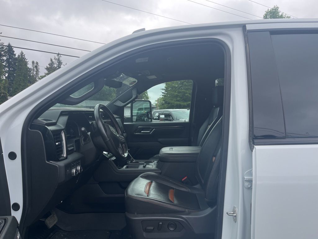2024 GMC Sierra 2500HD AT4 Milwaukie OR