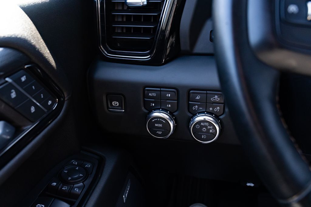 2024 GMC Sierra 2500HD AT4 Milwaukie OR