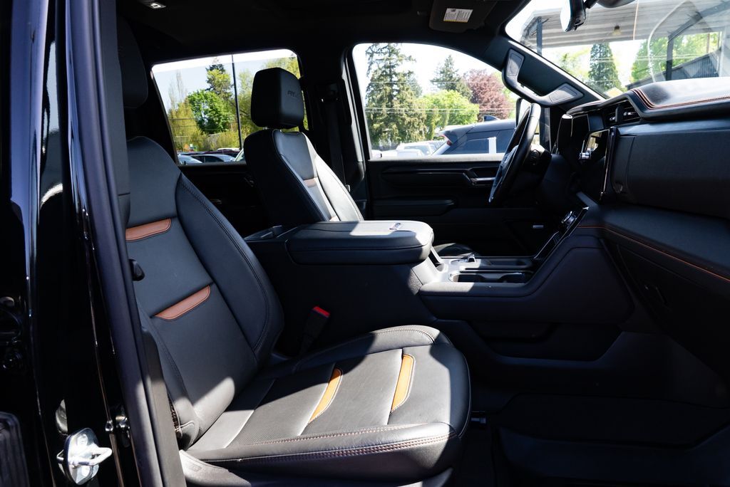 2024 GMC Sierra 2500HD AT4 Milwaukie OR