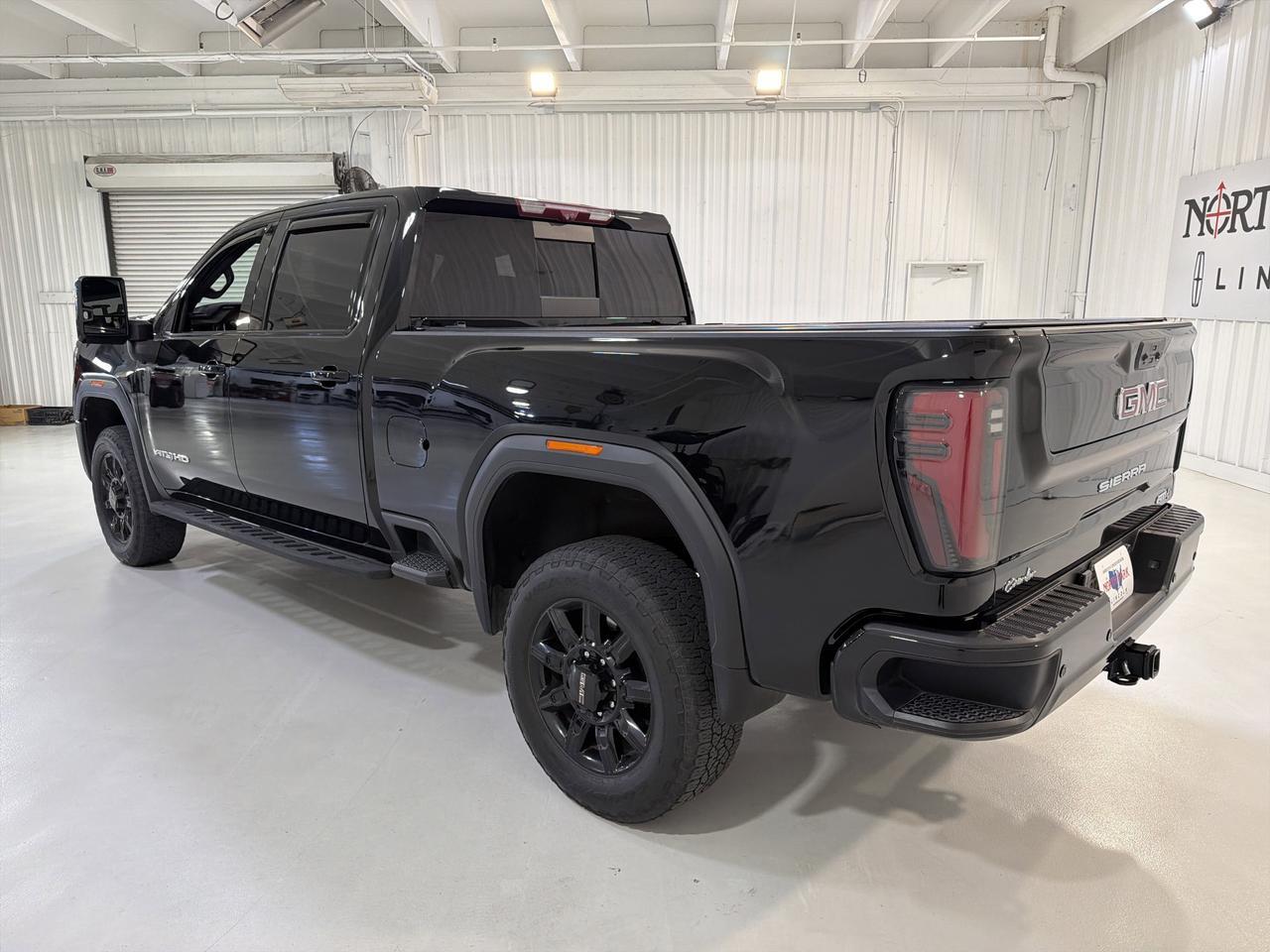 2024 GMC Sierra 2500HD AT4 San Antonio TX