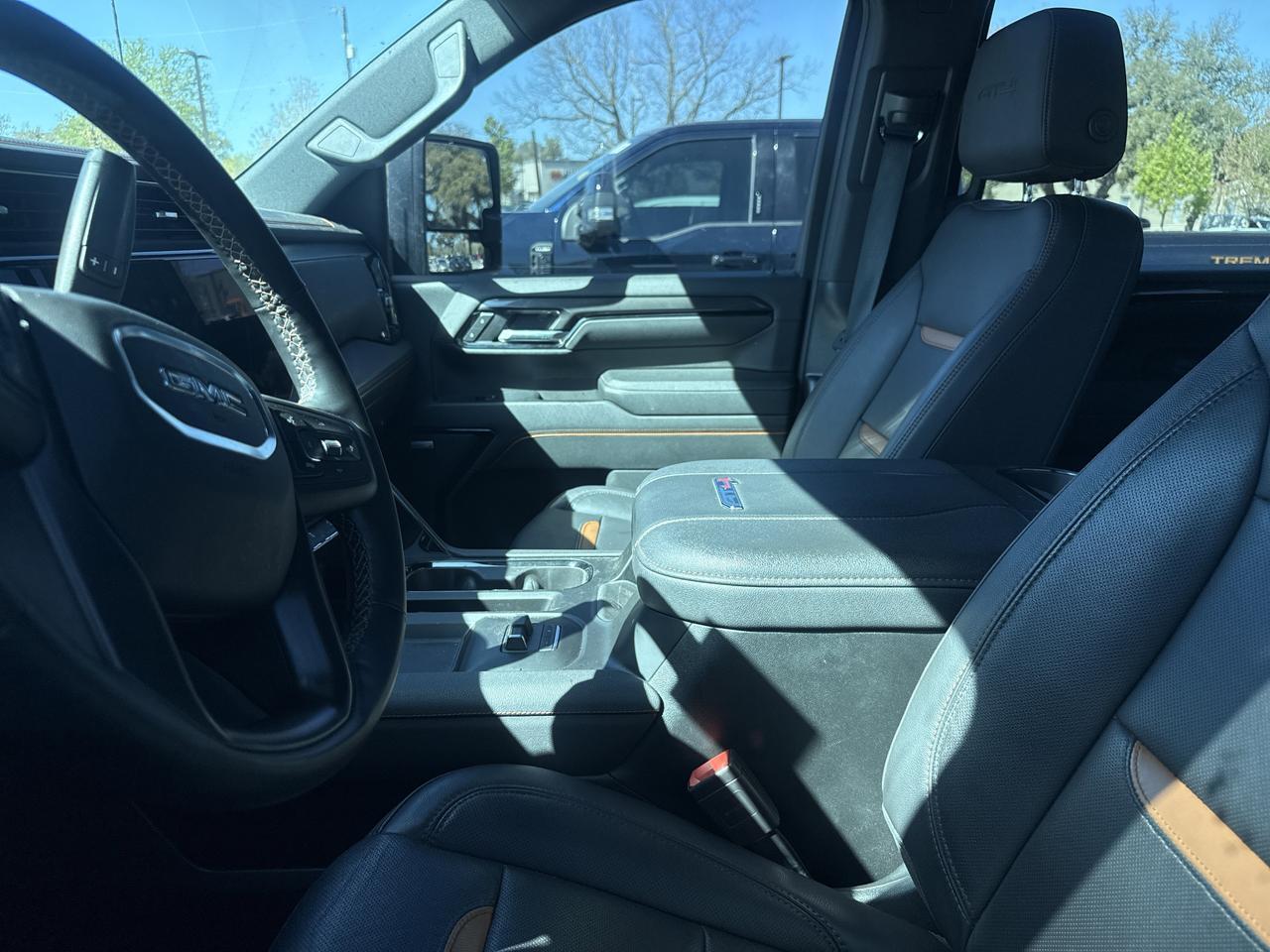 2024 GMC Sierra 2500HD AT4 San Antonio TX