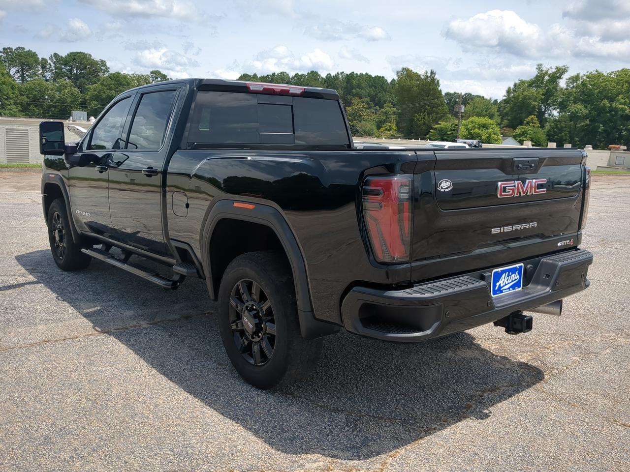 2024 GMC Sierra 2500HD AT4 Winder GA