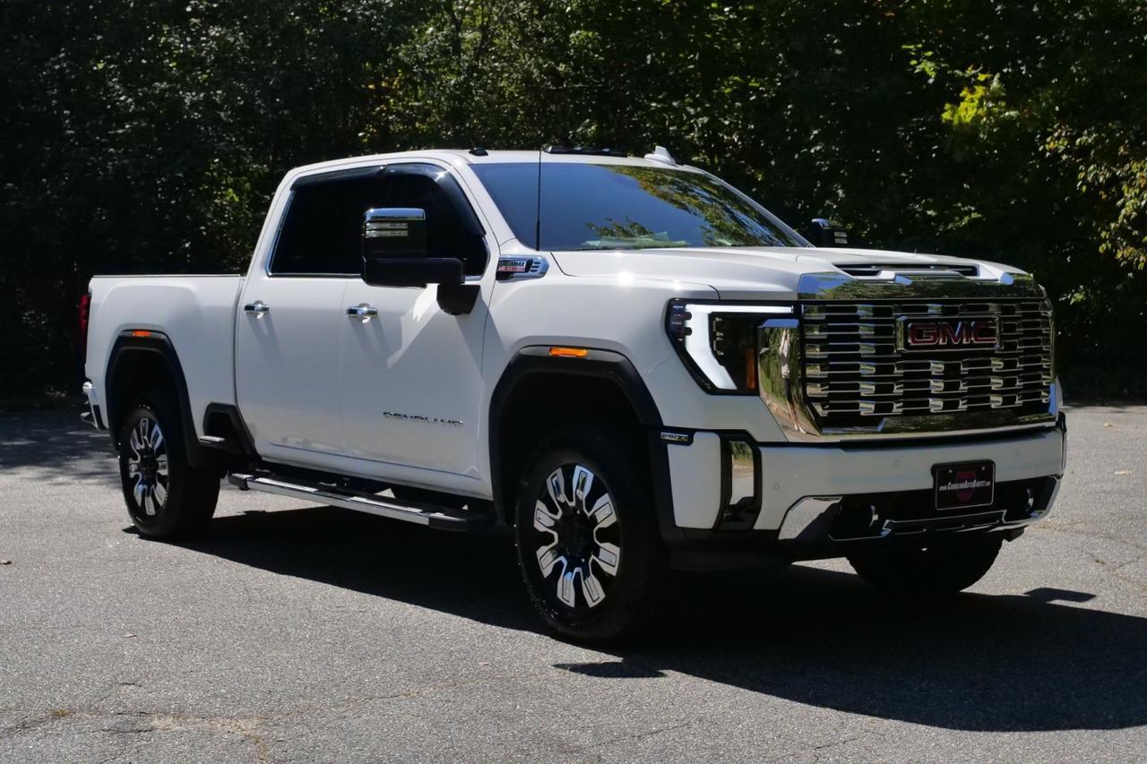 2024 GMC Sierra 2500HD Denali 4X4 / Duramax Diesel / Power Sunroof Lincolnton NC