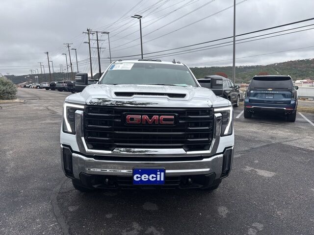 2024 GMC Sierra 2500HD Pro