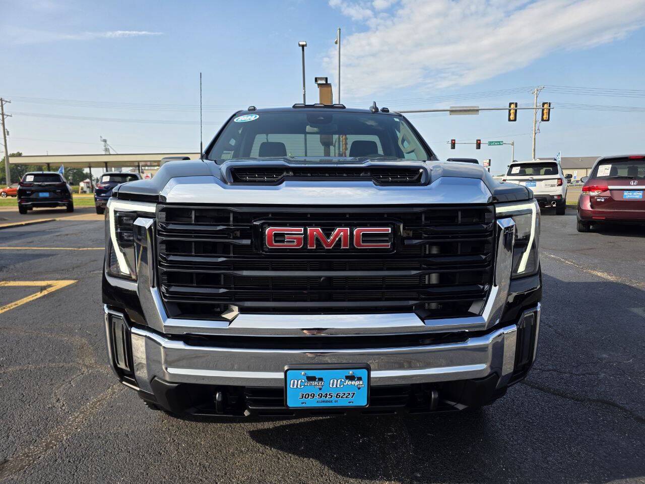 2024 GMC Sierra 2500HD Pro 4x4 2dr Regular Cab LB Eldridge IA