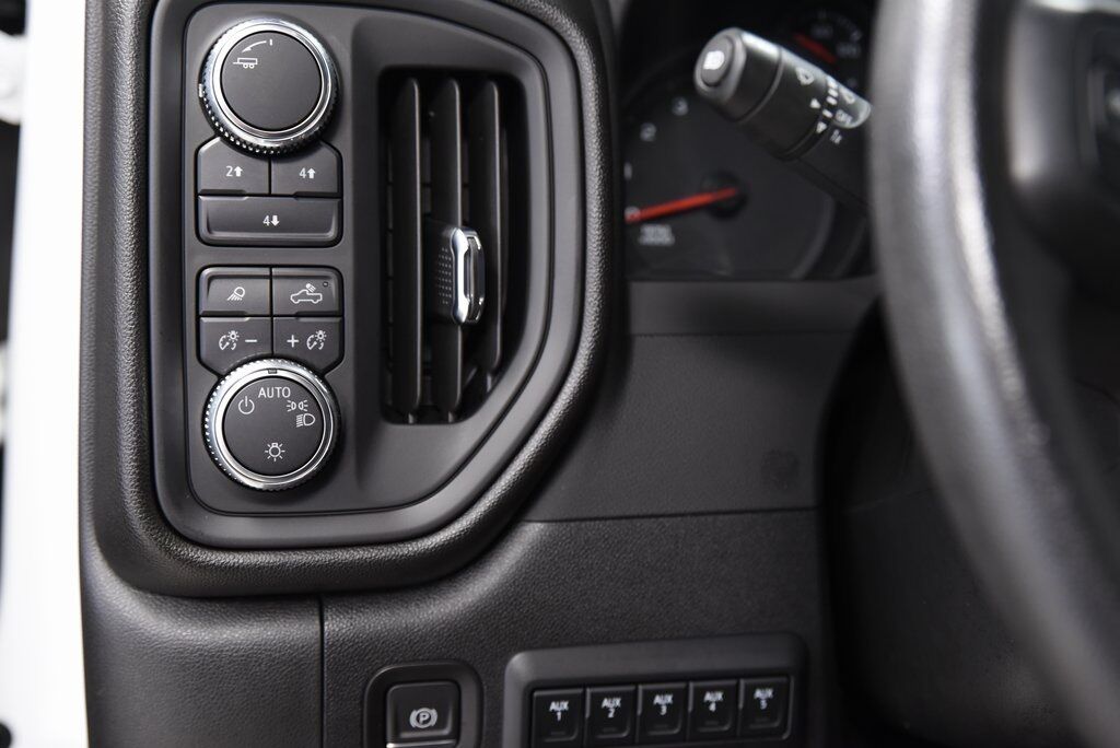 2024 GMC Sierra 2500HD Pro Akron OH