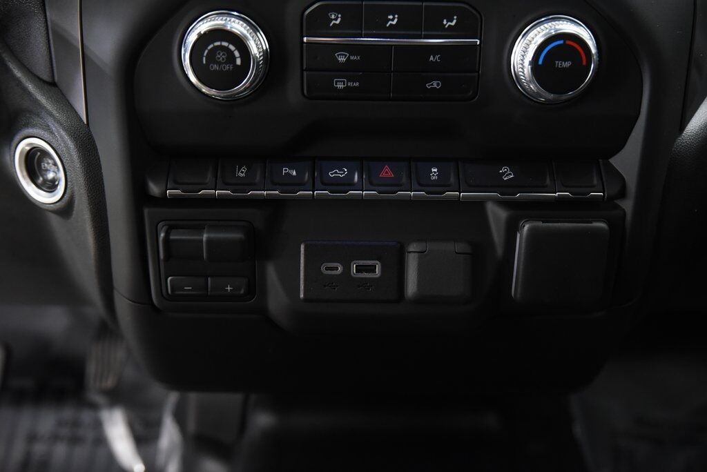 2024 GMC Sierra 2500HD Pro Akron OH