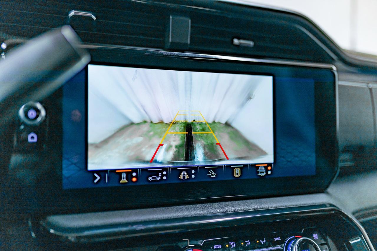 2024 GMC Sierra 3500HD 4x4 Crew Cab AT4 Diesel Leather Roof Nav BCam Red Deer AB