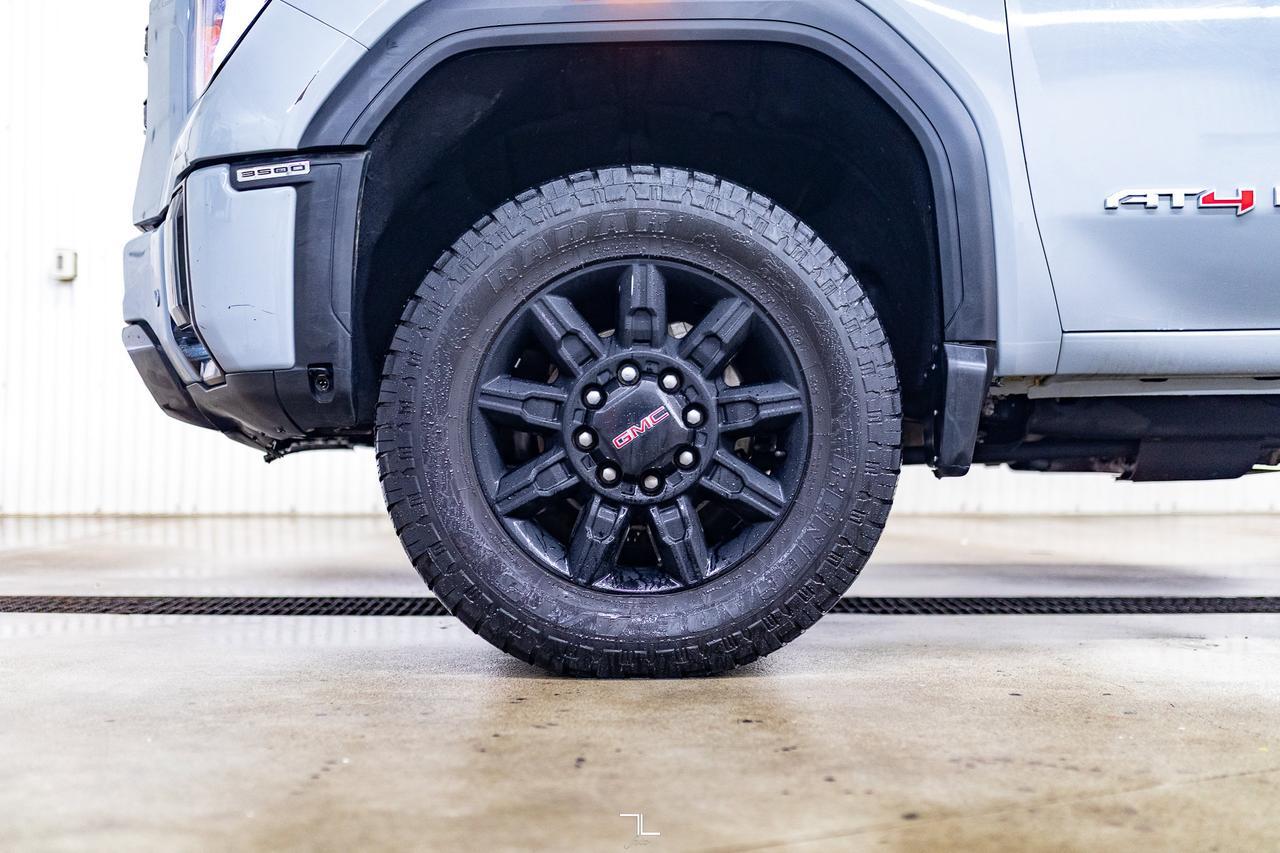 2024 GMC Sierra 3500HD 4x4 Crew Cab AT4 Diesel Leather Roof Nav BCam Red Deer AB