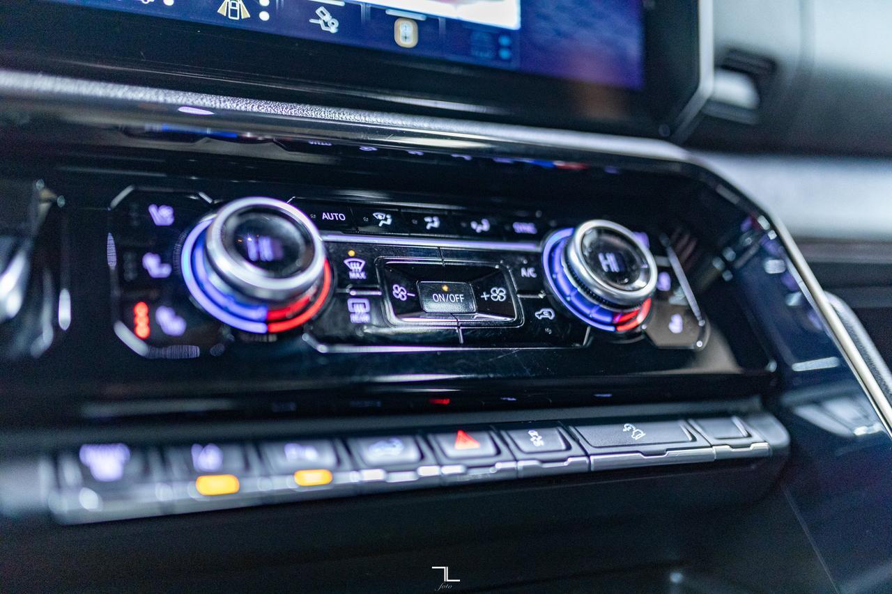 2024 GMC Sierra 3500HD 4x4 Crew Cab AT4 Diesel Leather Roof Nav BCam Red Deer AB