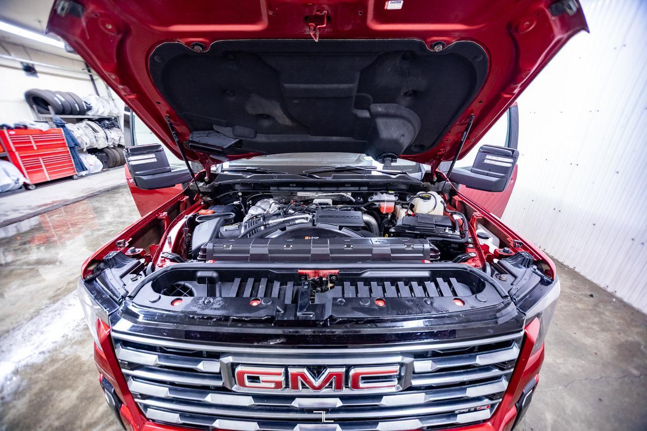 2024 GMC Sierra 3500HD 4x4 Crew Cab AT4 Diesel Leather Roof Nav BCam Red Deer AB