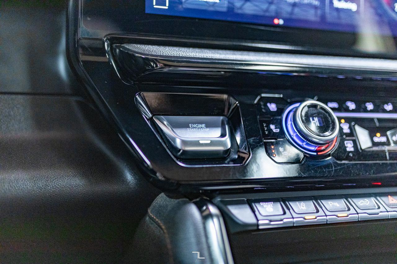 2024 GMC Sierra 3500HD 4x4 Crew Cab AT4 Diesel Leather Roof Nav BCam Red Deer AB