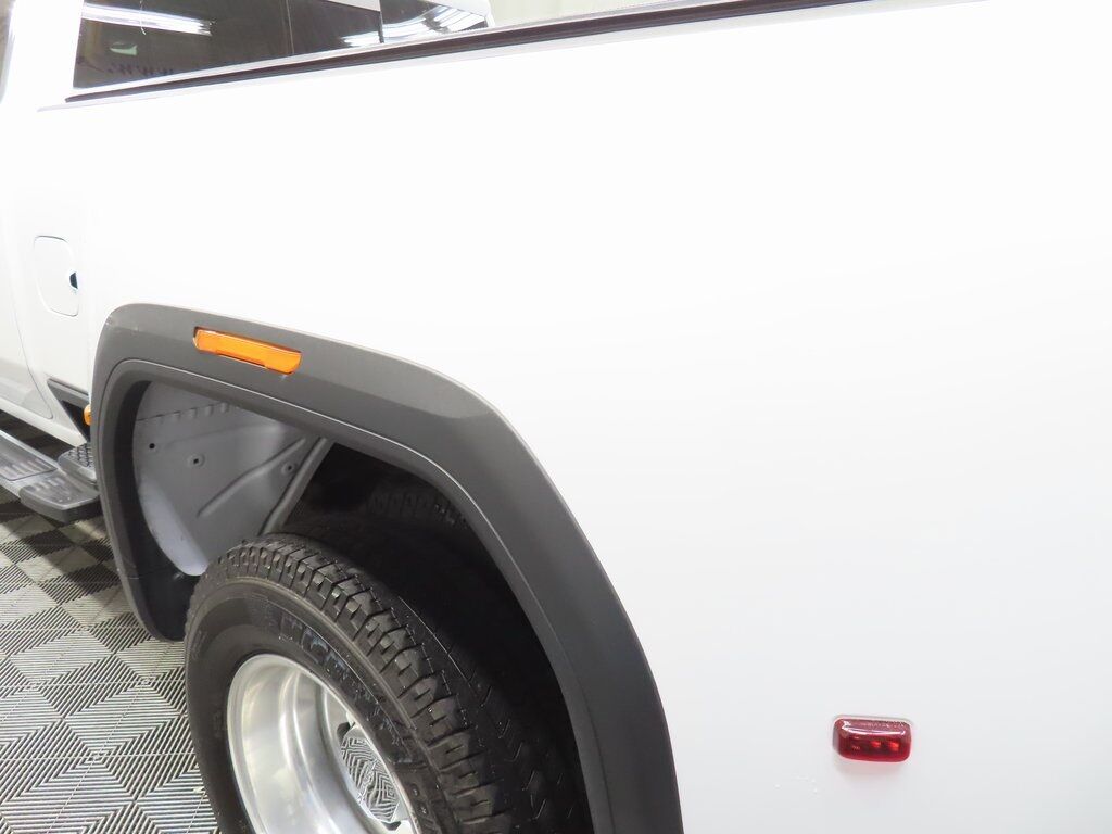 2024 GMC Sierra 3500HD 4x4 Crew Cab Denali DRW Fond du Lac WI