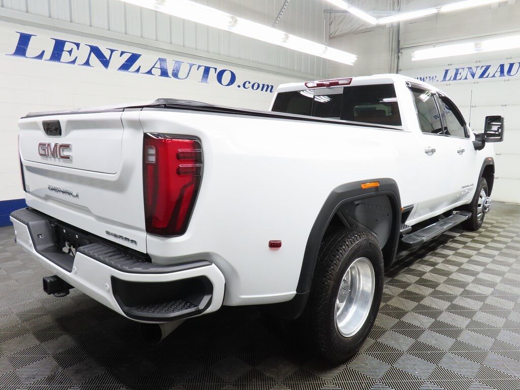 2024 GMC Sierra 3500HD 4x4 Crew Cab Denali DRW Fond du Lac WI