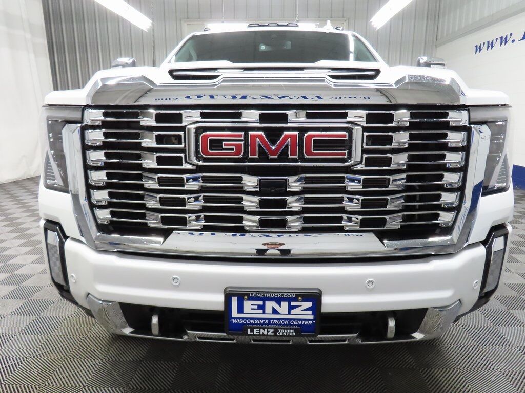 2024 GMC Sierra 3500HD 4x4 Crew Cab Denali DRW Fond du Lac WI