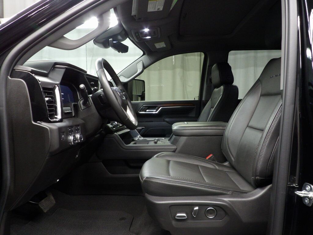 2024 GMC Sierra 3500HD 4x4 Crew Cab Denali SRW Fond du Lac WI