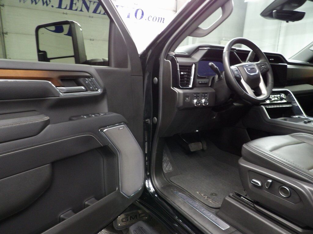2024 GMC Sierra 3500HD 4x4 Crew Cab Denali SRW Fond du Lac WI