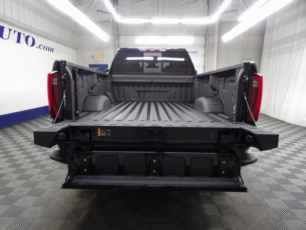 2024 GMC Sierra 3500HD 4x4 Crew Cab Denali SRW Fond du Lac WI