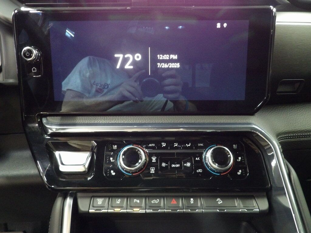 2024 GMC Sierra 3500HD 4x4 Crew Cab Denali SRW Fond du Lac WI