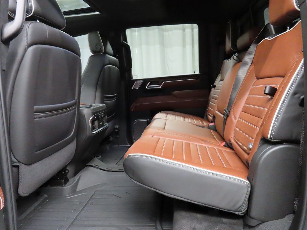 2024 GMC Sierra 3500HD 4x4 Crew Cab Denali Ultimate SRW Fond du Lac WI