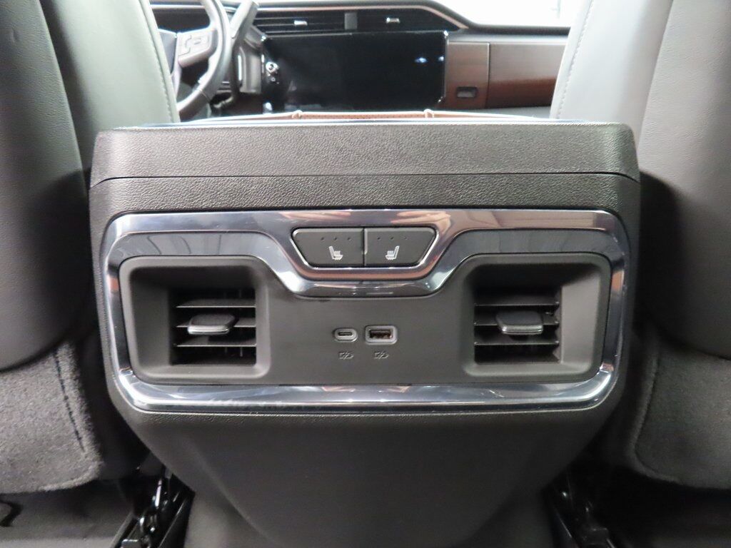 2024 GMC Sierra 3500HD 4x4 Crew Cab Denali Ultimate SRW Fond du Lac WI
