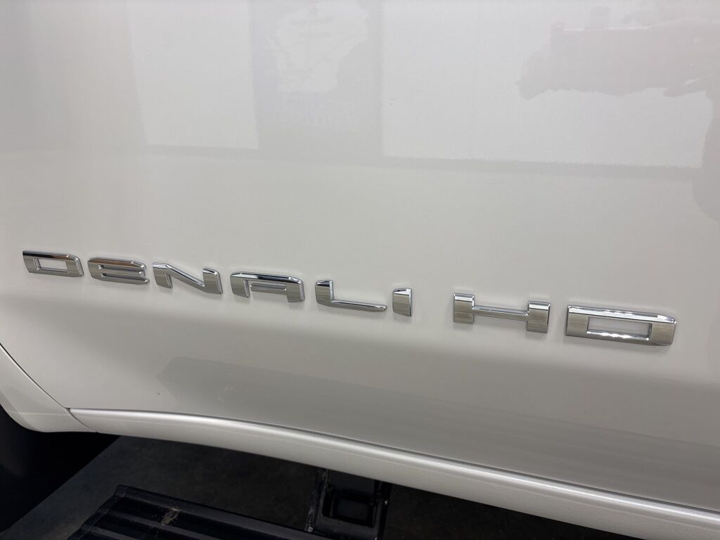 2024 GMC Sierra 3500HD 4x4 Crew Cab Denali Ultimate SRW Minocqua WI