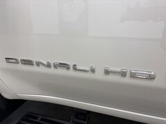 2024 GMC Sierra 3500HD 4x4 Crew Cab Denali Ultimate SRW Fond du Lac WI