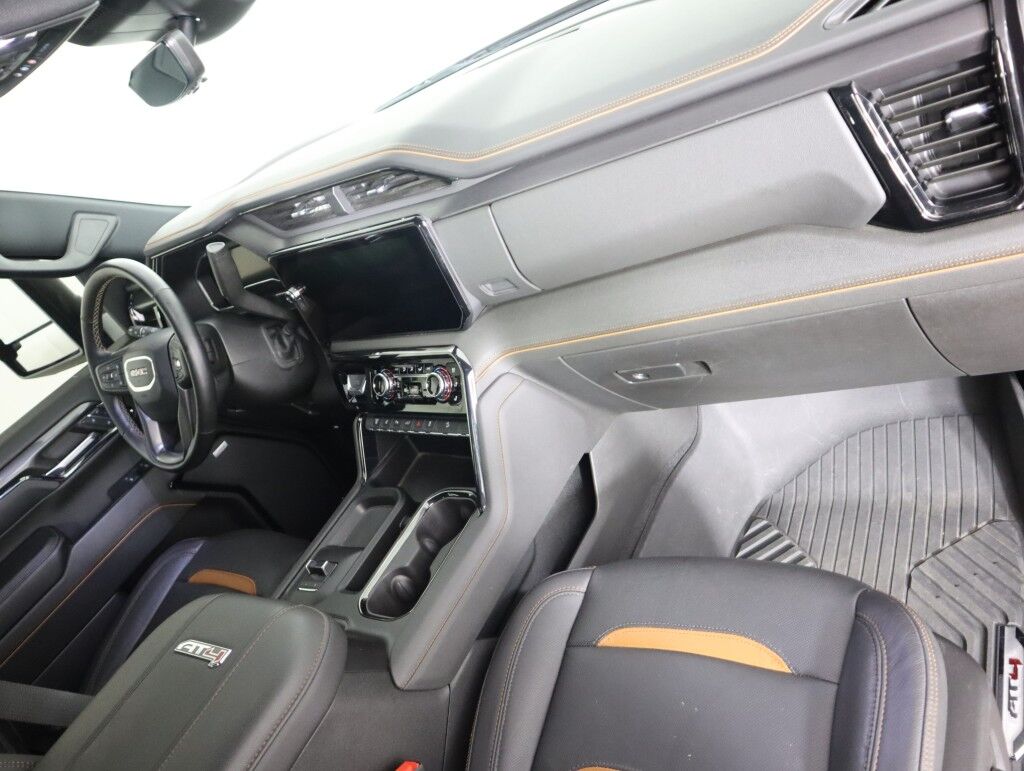 2024 GMC Sierra 3500HD AT4 4WD Crew Cab Duramax Diesel Maumee OH