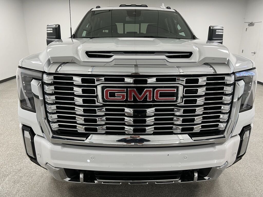 2024 GMC Sierra 3500HD Denali