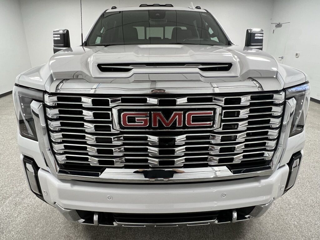 2024 GMC Sierra 3500HD Denali